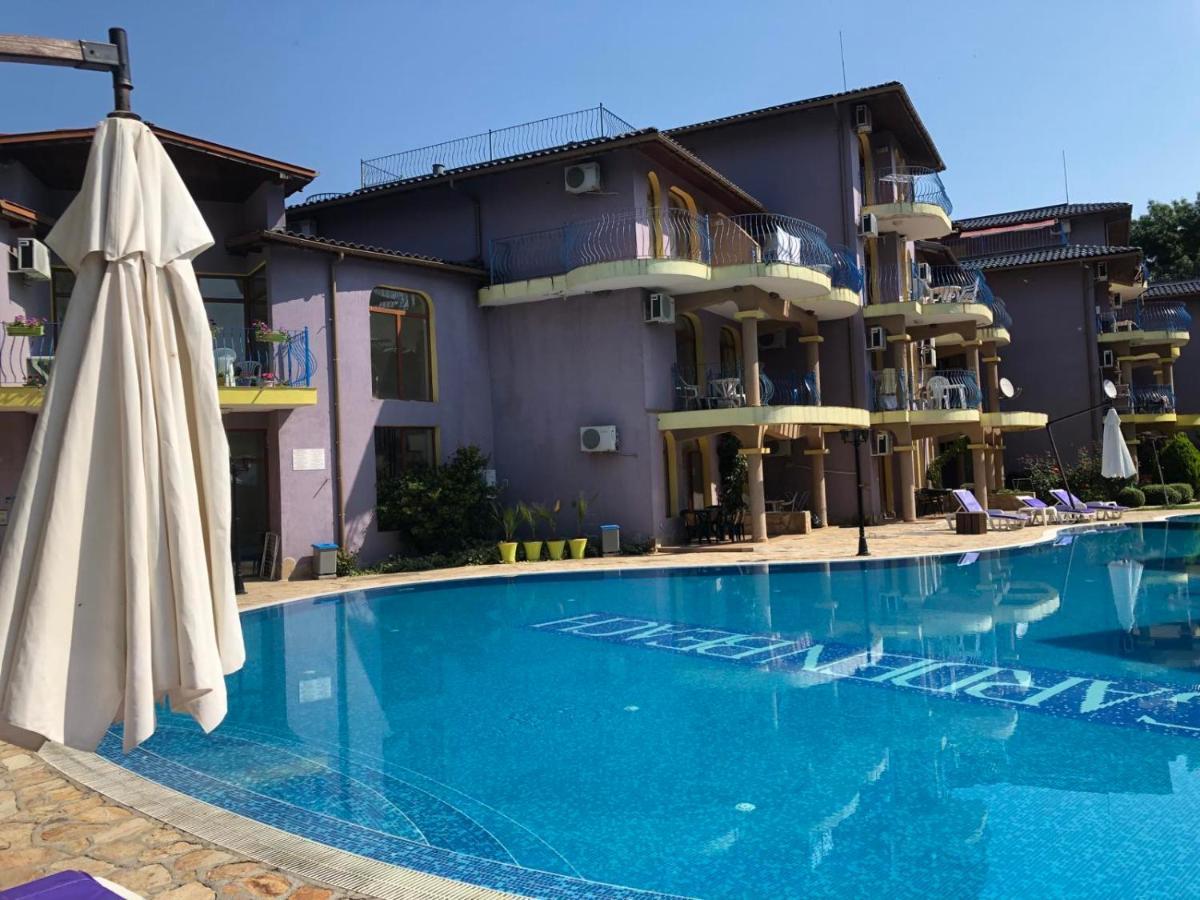 Black Sea Shark Apartament *