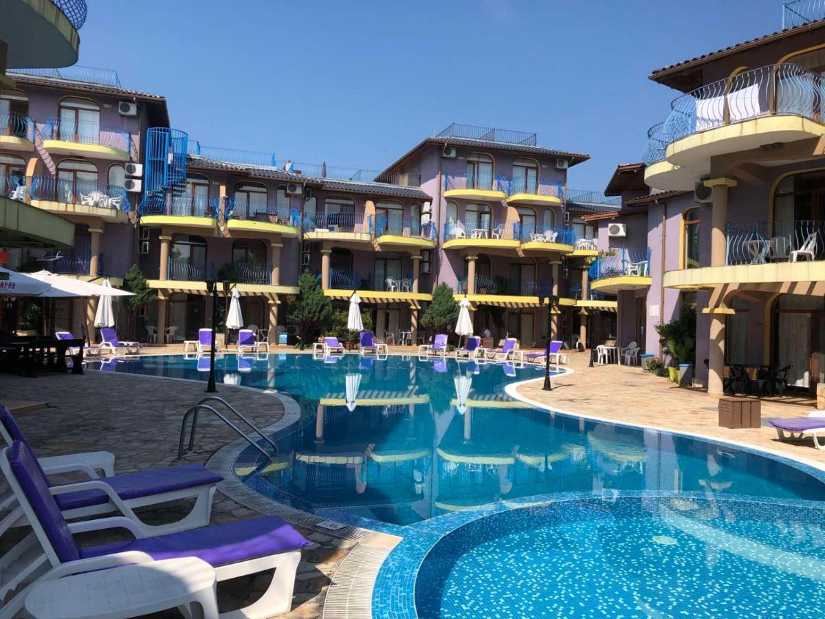 Black Sea Shark Apartament *